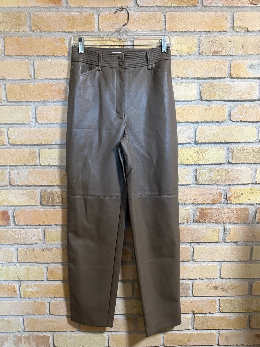 Aritzia Wilfred Vegan Leather High-Rise Pants, Size 6